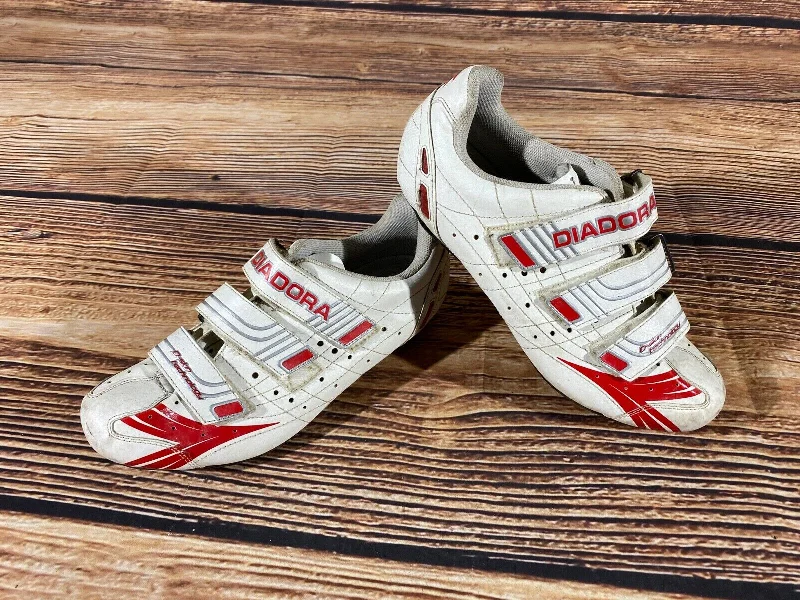 DIADORA Road Cycling Shoes Biking Boots 3 Bolts Size EU41, US8, Mondo 255