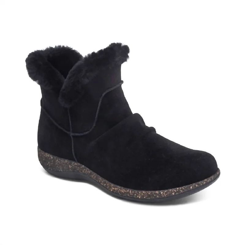 Remi Collared Winter Ankle Boot In Black