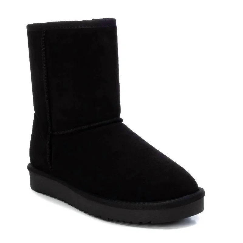 Women's Winter Boots In Black