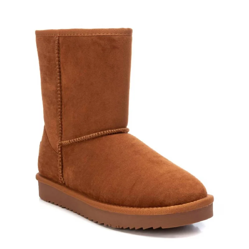 Women's Winter Boots In Camel